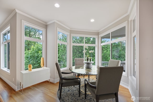 14691 NE 16th St, Bellevue, WA 98007 - dining area with light wood-type flooring, ornamental molding, and recessed lighting