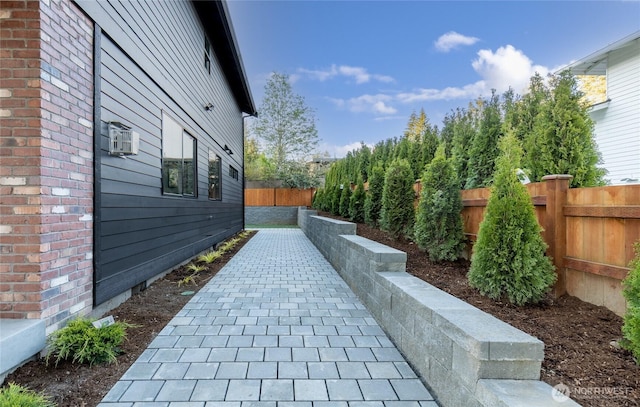 10520 NE 111th Pl, Kirkland, WA 98033 - view of patio