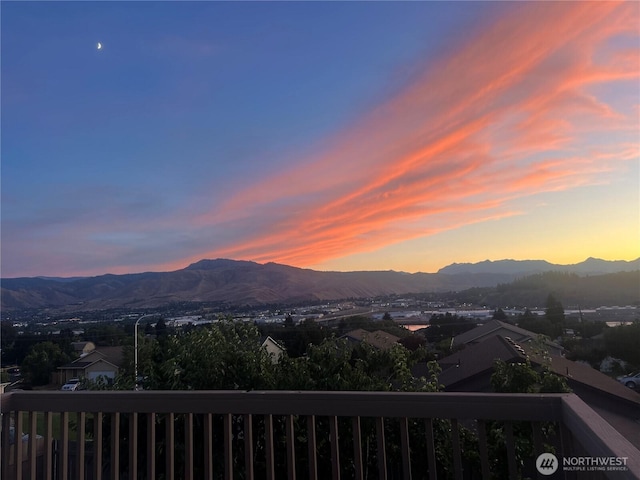 3950 NE Vis Del Rey Dr, East Wenatchee, WA 98802 - photo 6