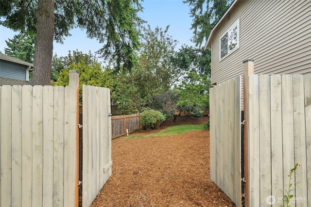 301 236th Pl SW, Bothell, WA 98021 - view of yard
