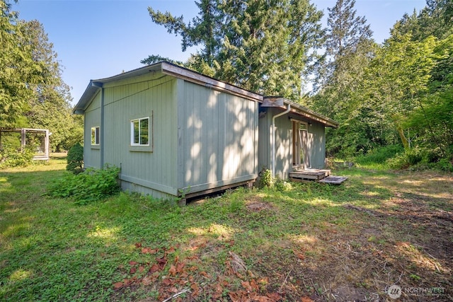 9330 Odell St, Blaine, WA 98230 - view of side of home with a lawn