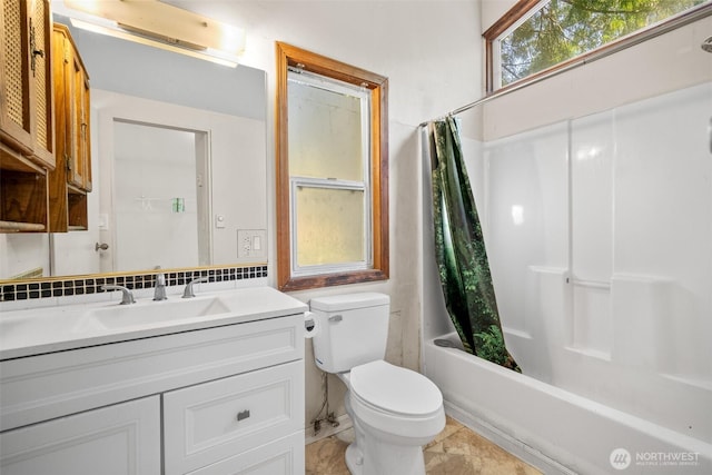 9330 Odell St, Blaine, WA 98230 - full bath with vanity and shower / tub combo with curtain