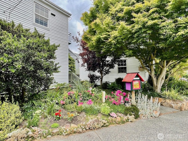 7870 Green Lake Dr N Unit 10, Seattle, WA 98103 - photo 2