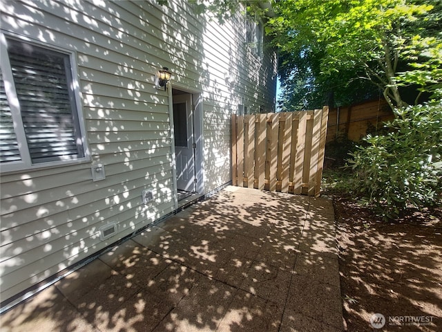 6907 Rainier Dr E Unit 1B, Everett, WA 98203 - view of patio