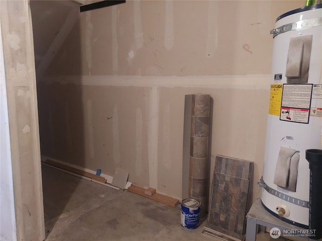6907 Rainier Dr E Unit 1B, Everett, WA 98203 - utilities featuring water heater