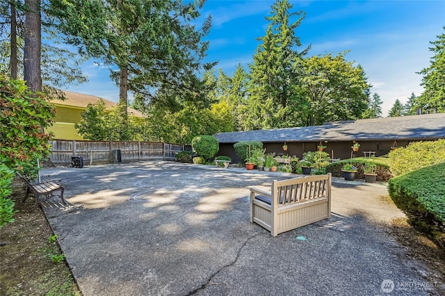 1717 150th Ave SE Unit 18, Bellevue, WA 98007 - view of patio / terrace