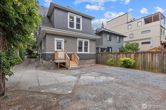 743 Broadway E, Seattle, WA 98102 - rear view of house