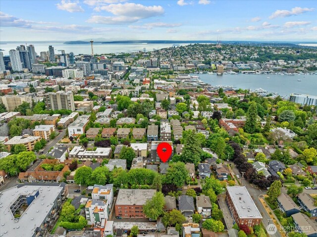 743 Broadway E, Seattle, WA 98102 - view of urban area featuring a large body of water