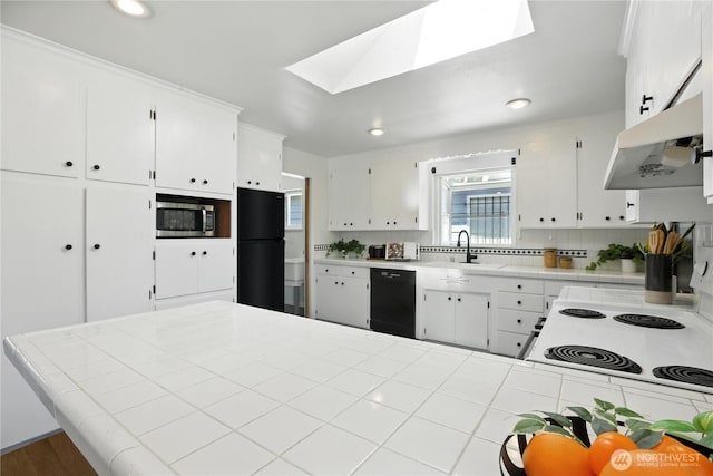 8457 Renton Ave S, Seattle, WA 98118 - photo 9
