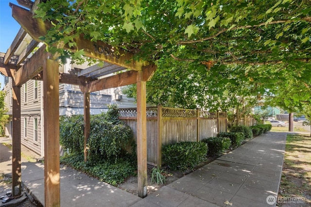 10549 Stone Ave N Unit 101, Seattle, WA 98133 - surrounding community with a pergola