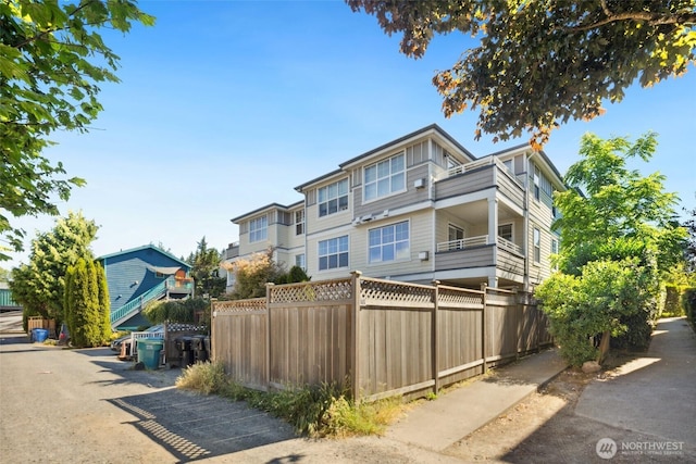 10549 Stone Ave N Unit 101, Seattle, WA 98133 - view of front of property