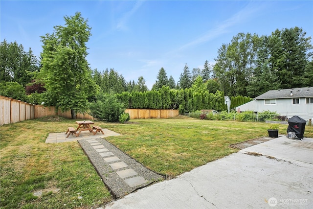 18844 SE 214th St, Renton, WA 98058 - fenced backyard featuring a patio area