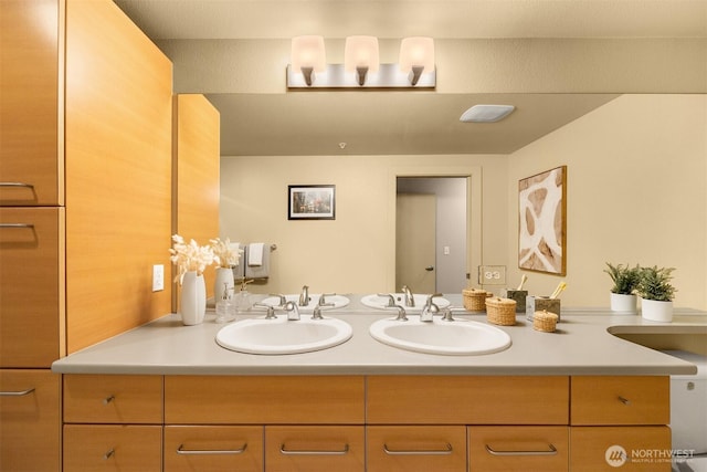 1420 E Pine St Unit E203, Seattle, WA 98122 - bathroom with double vanity