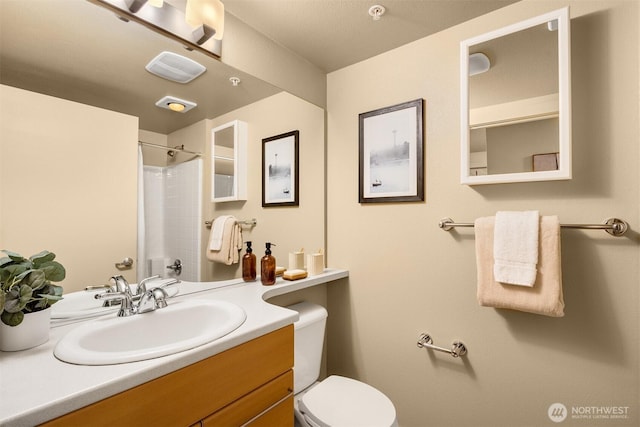 1420 E Pine St Unit E203, Seattle, WA 98122 - bathroom featuring vanity and a shower