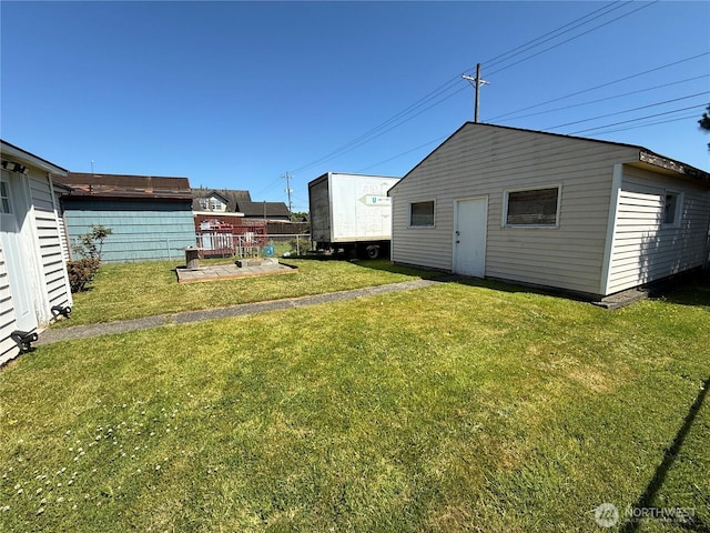 1717 Cherry St, Aberdeen, WA 98520 - view of yard featuring an outdoor structure
