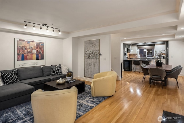 1416 6th Ave N, Seattle, WA 98109 - living area featuring light wood-style floors and rail lighting