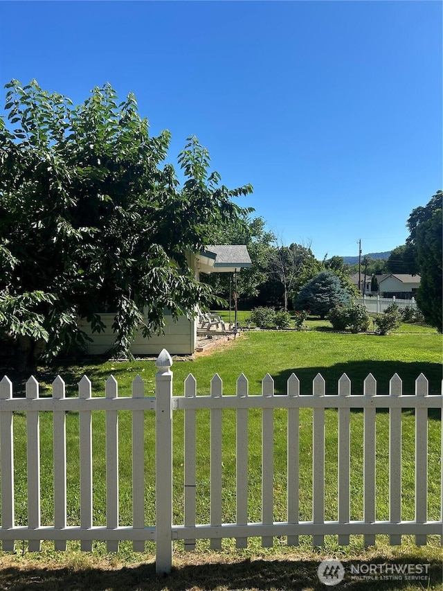 517 Juniper, Oroville, WA 98844 - view of yard