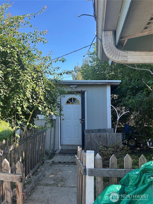 517 Juniper, Oroville, WA 98844 - entrance to property