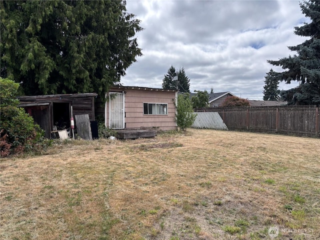 8020 S D St, Tacoma, WA 98408 - view of yard featuring an outbuilding
