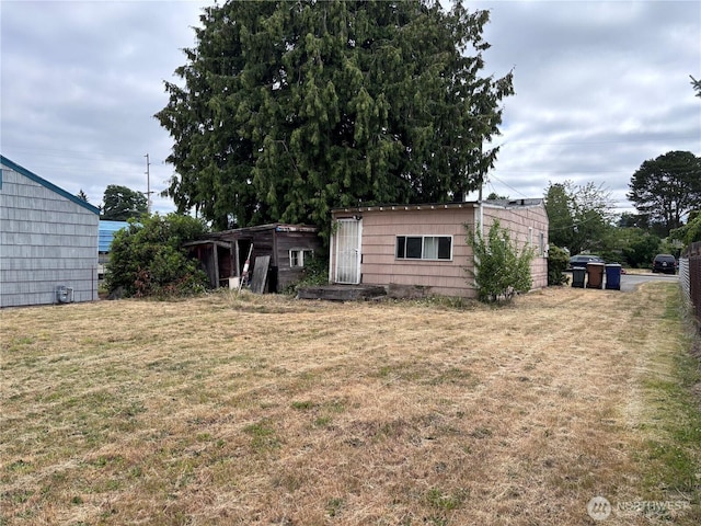 8020 S D St, Tacoma, WA 98408 - view of grassy yard