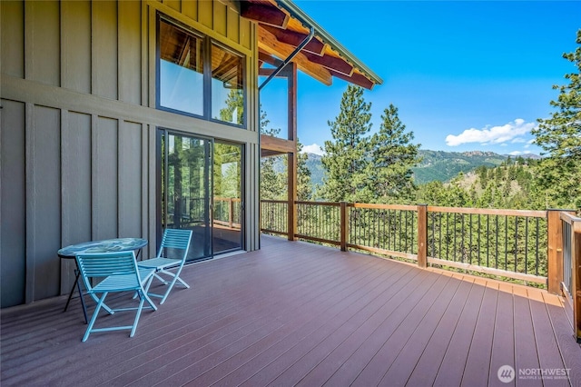 239 Foxridge Ln, Leavenworth, WA 98826 - wooden terrace featuring a mountain view