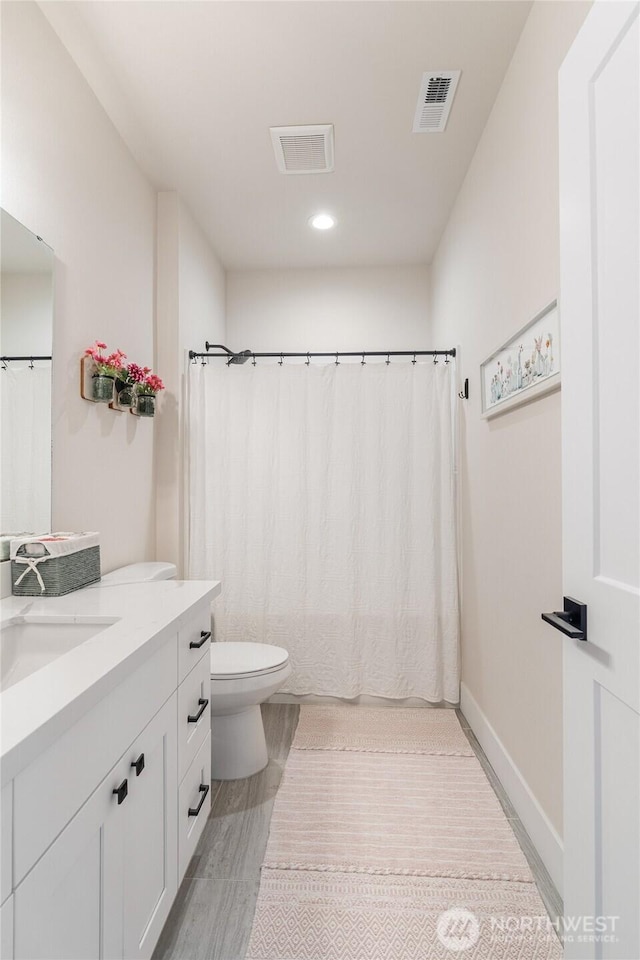 10 Coyote Rd, Montesano, WA 98563 - full bath featuring vanity, recessed lighting, and a shower with curtain