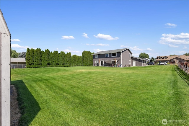 11389 Thompson Rd NE, Moses Lake, WA 98837 - view of green lawn