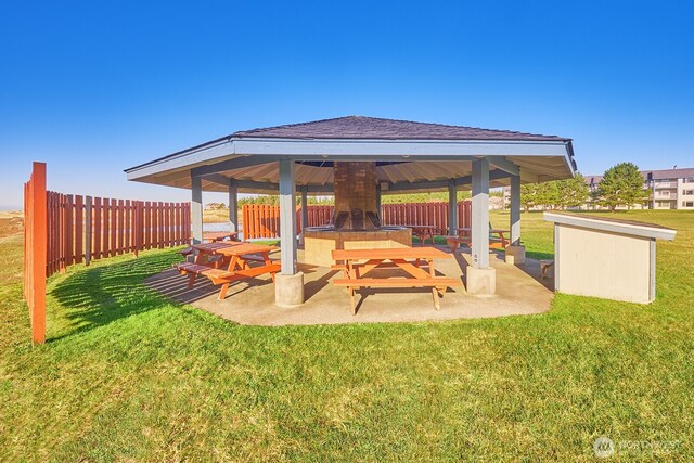 210 26th St NW Unit 428, Long Beach, WA 98631 - view of patio with a gazebo