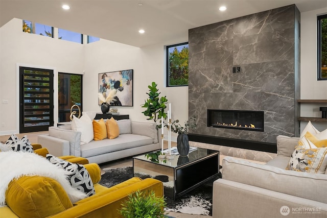 4719 86th Ave SE, Mercer Island, WA 98040 - living area featuring recessed lighting, healthy amount of natural light, and a high end fireplace