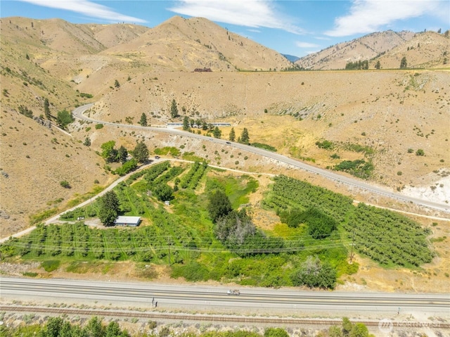 9932 Navarre Coulee Rd, Chelan, WA 98816 - photo 8