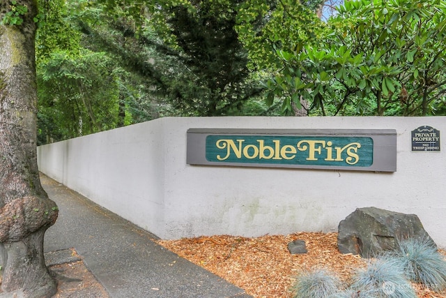 1541 NE 143rd St Unit H5, Seattle, WA 98125 - view of community sign