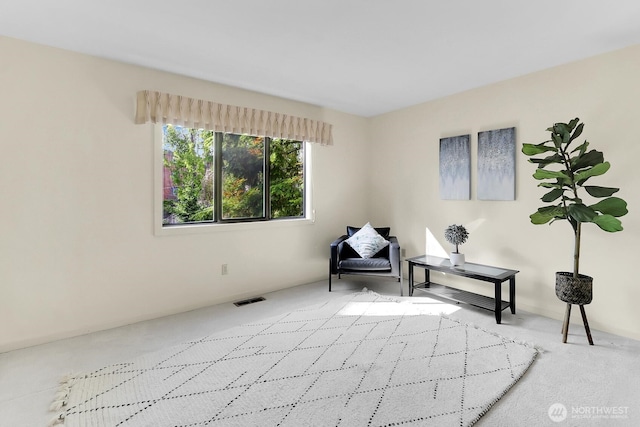 1541 NE 143rd St Unit H5, Seattle, WA 98125 - sitting room with carpet floors