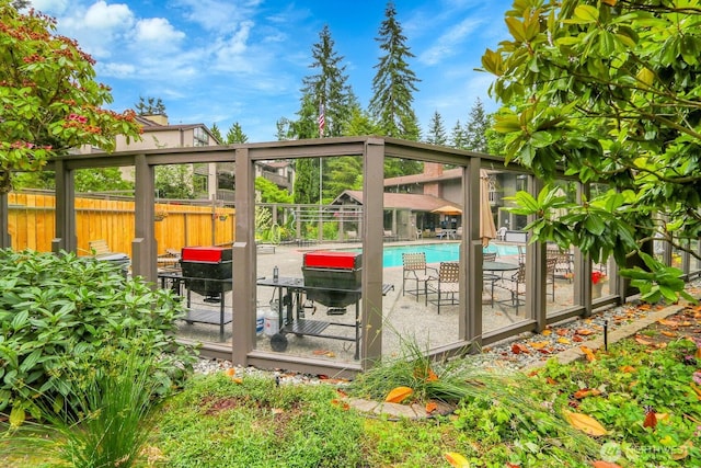 1541 NE 143rd St Unit H5, Seattle, WA 98125 - view of community pool