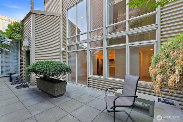 2324 1st Ave Unit 210, Seattle, WA 98121 - photo 2