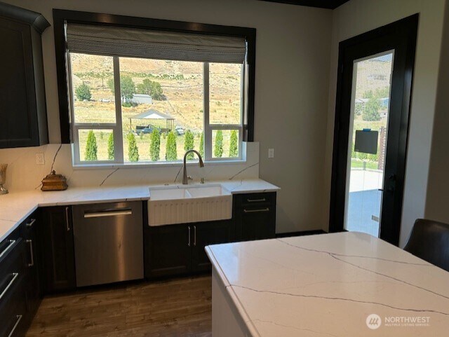 2605 Rock Island Rd, East Wenatchee, WA 98802 - photo 12