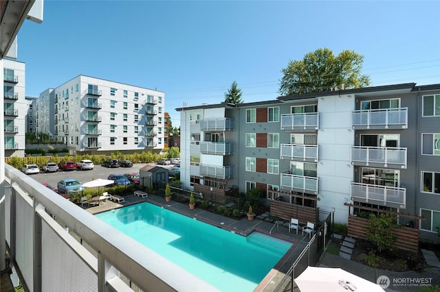 10501 8th Ave NE Unit 334, Seattle, WA 98125 - view of pool