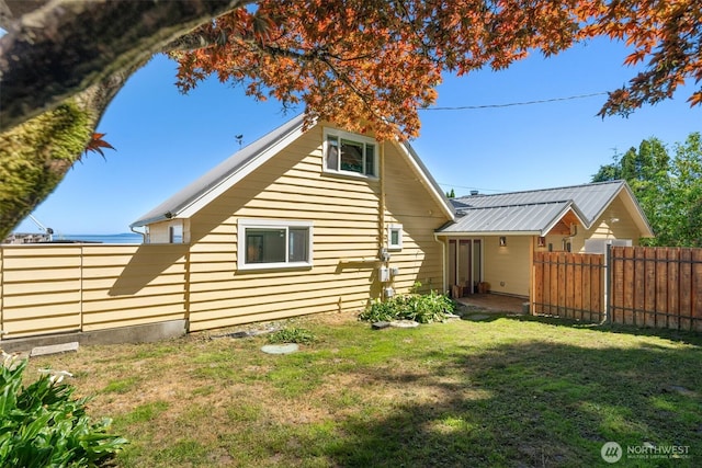 10843 Point Vashon Dr SW, Vashon, WA 98070 - back of property