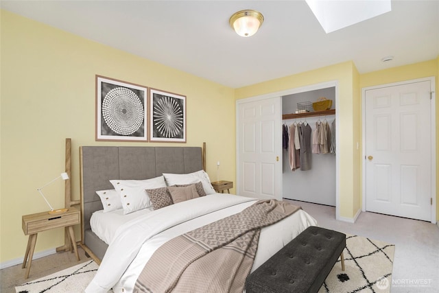 1323 216th Ave NE, Sammamish, WA 98074 - bedroom with a skylight and a closet