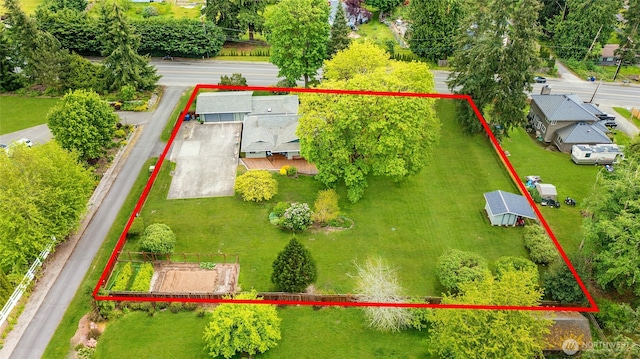 1323 216th Ave NE, Sammamish, WA 98074 - aerial view of property's location featuring property boundaries highlighted