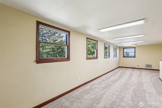 3706 Upland Ave, Everett, WA 98203 - unfurnished room featuring baseboards and light carpet