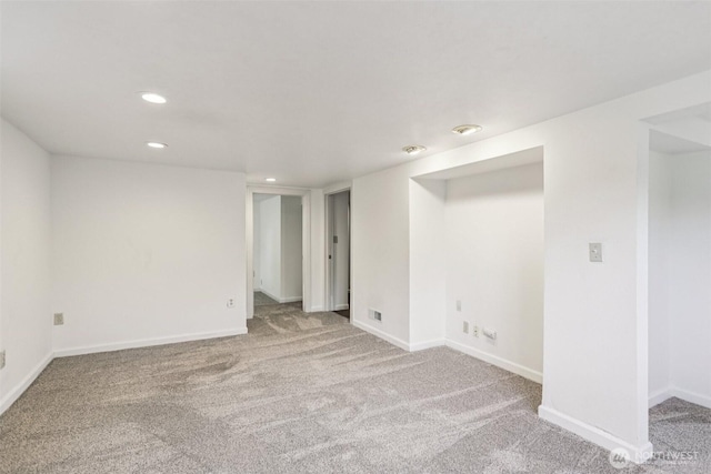 3706 Upland Ave, Everett, WA 98203 - finished basement with carpet and recessed lighting