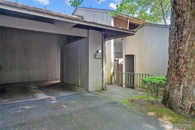 13932 NE 60th St Unit 150, Redmond, WA 98052 - entrance to property with an attached carport