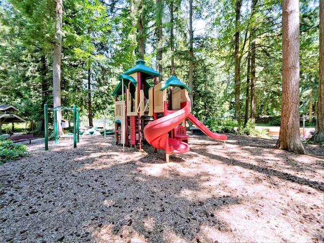 22019 NE 26th Pl, Sammamish, WA 98074 - view of communal playground