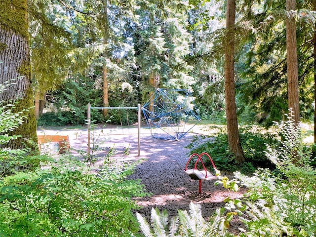 22019 NE 26th Pl, Sammamish, WA 98074 - view of yard