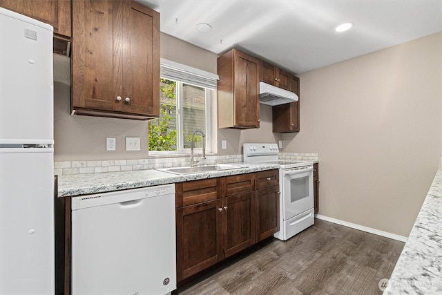 507 Madison Ave, Everett, WA 98203 - kitchen with white appliances, dark wood-style flooring, and under cabinet range hood