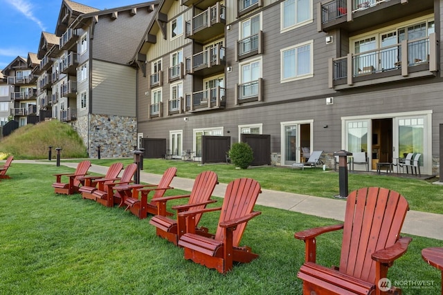 3600 Suncadia Trl Unit 1137, Cle Elum, WA 98922 - view of community featuring a yard