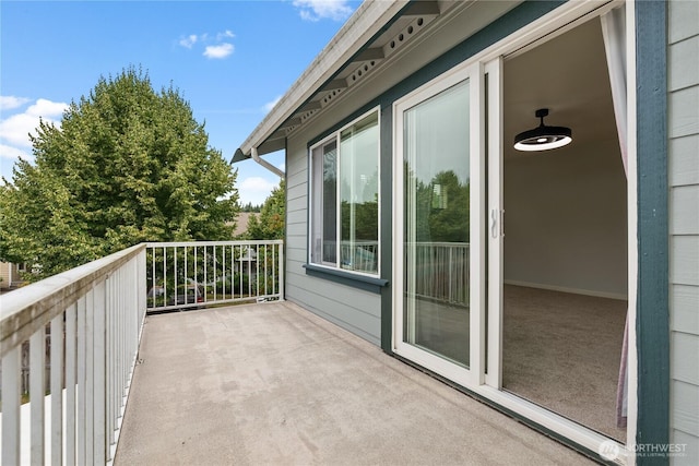 7701 Rushmore Ave NE, Lacey, WA 98516 - view of balcony