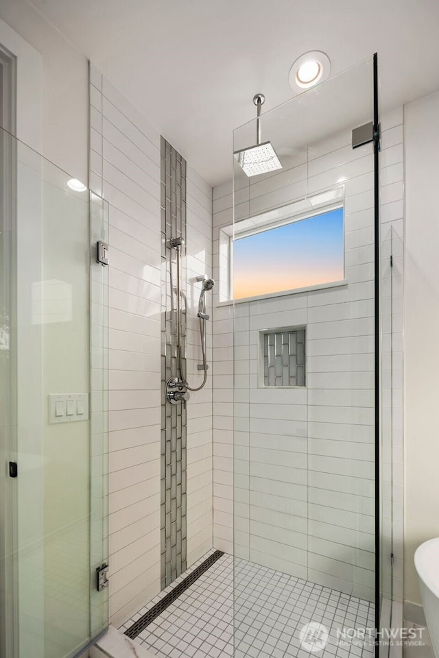 5404 26th Ave SW, Seattle, WA 98106 - full bathroom featuring a shower stall and a soaking tub