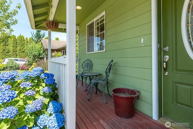 405 Spring Ln, Sedro Woolley, WA 98284 - view of wooden porch