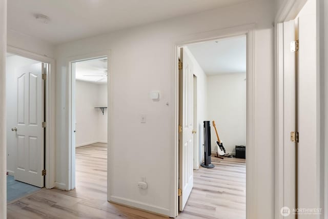 405 Spring Ln, Sedro Woolley, WA 98284 - hallway featuring light wood-style flooring